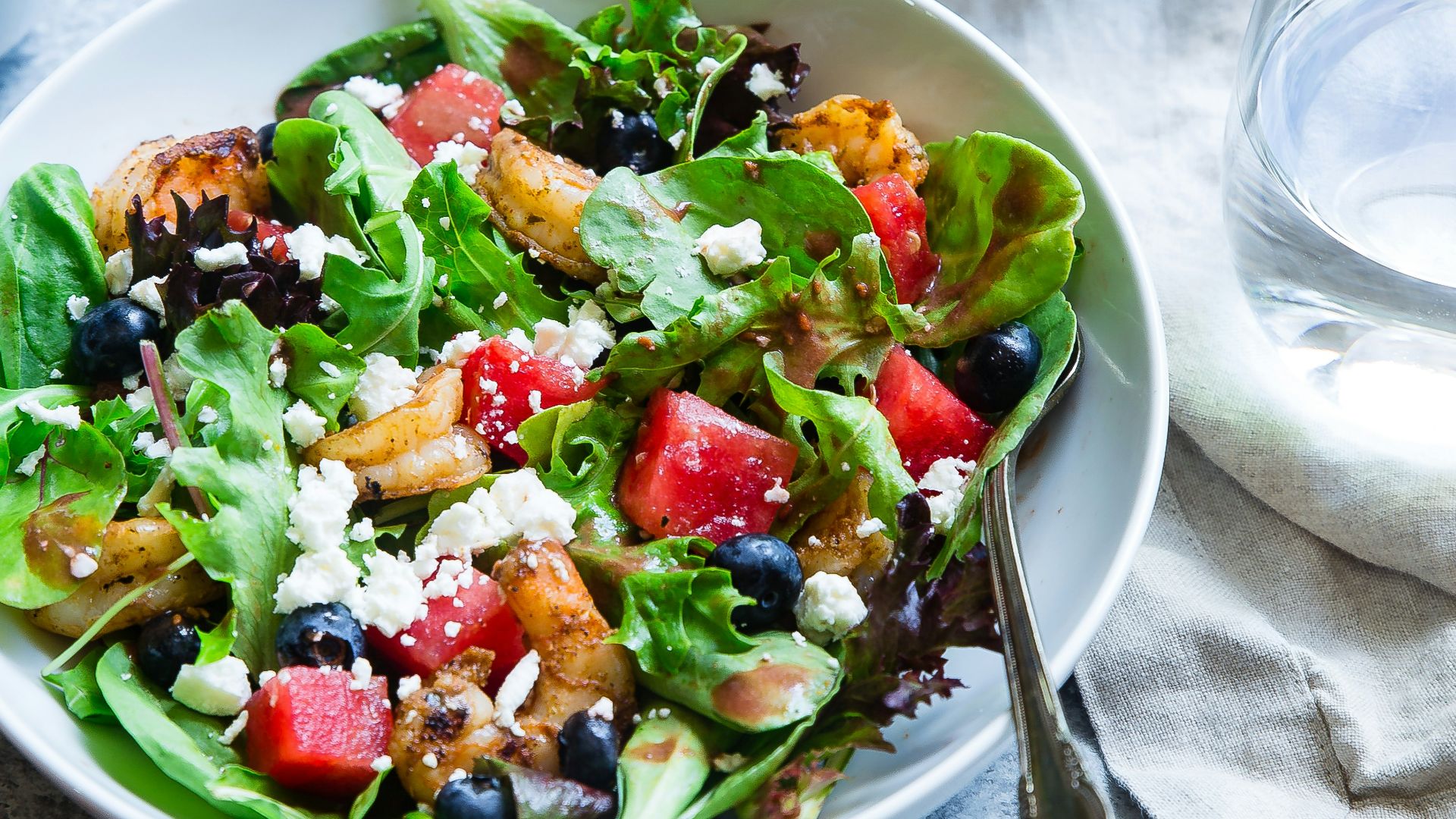 vegetable salad on white ceramic bowl