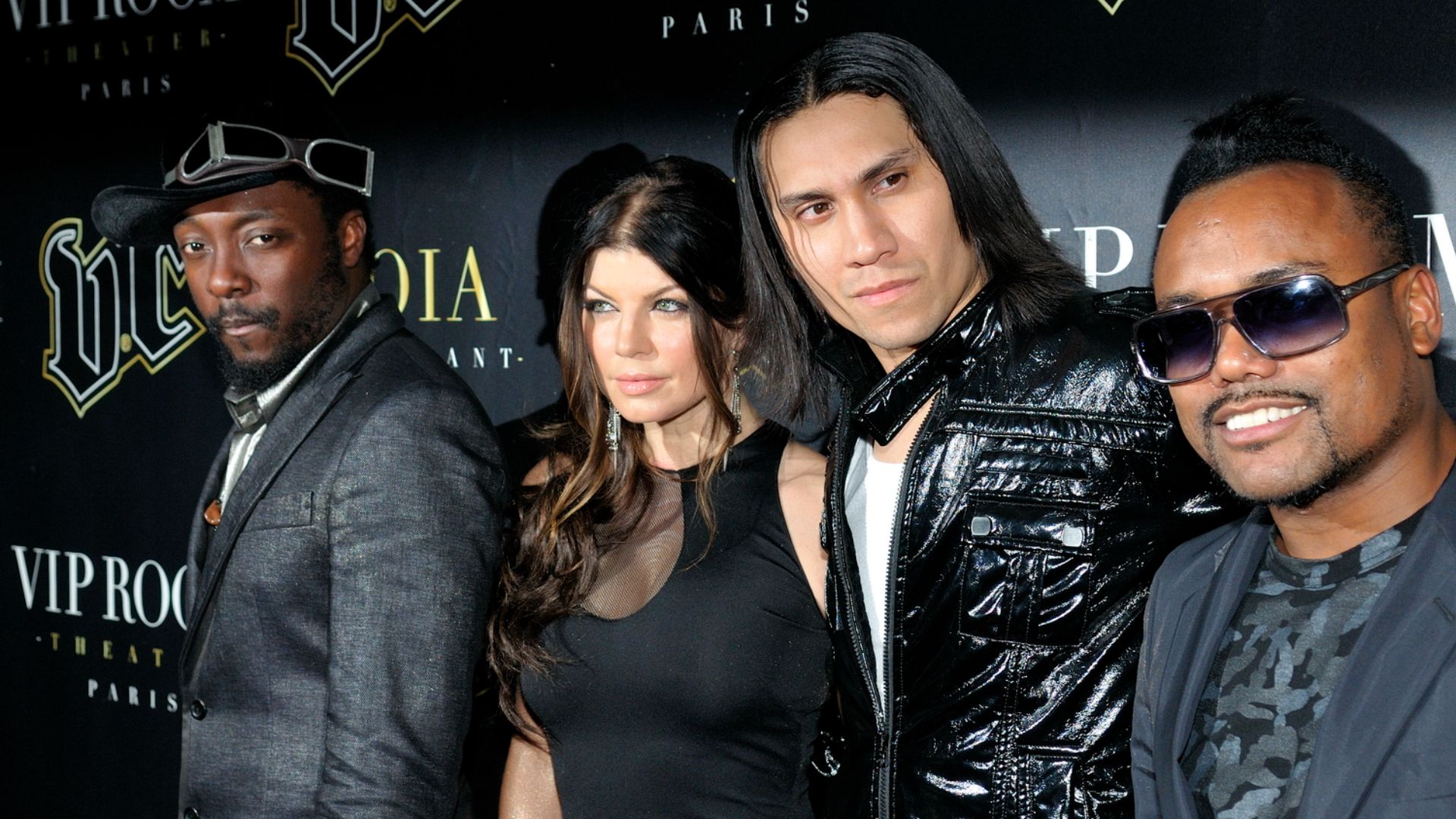 File:Les Black Eyed Peas en concert au VIP Room Paris 3.jpg