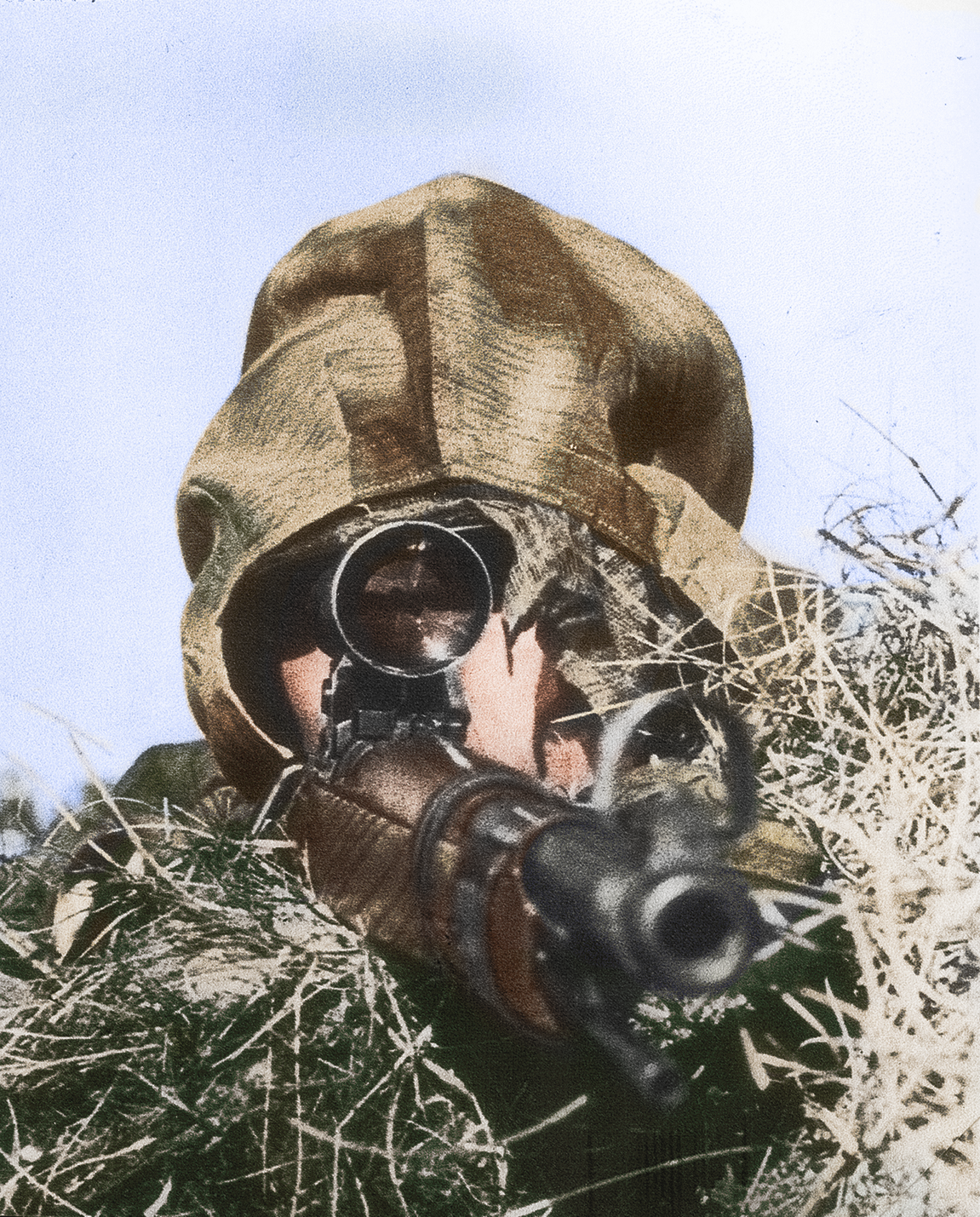 File:Bruno Sutkus in camouflage (35940756574).png