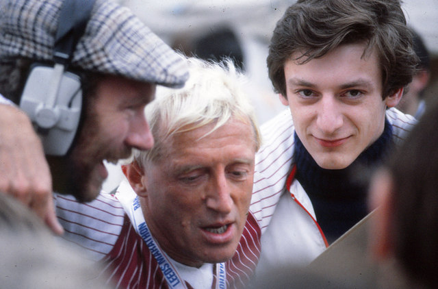 File:Jimmy Savile at the 1982 Leeds Marathon.jpg