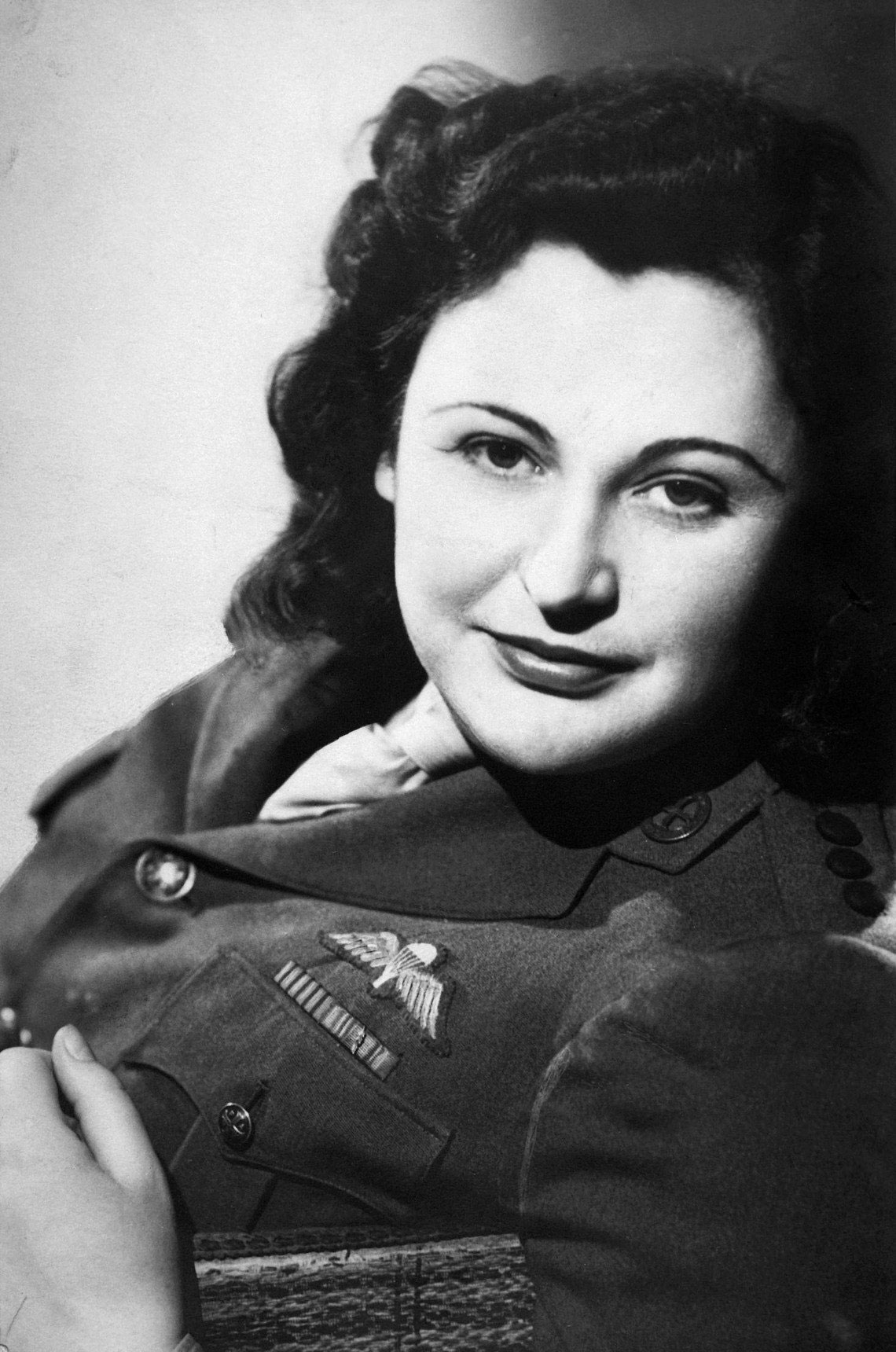 File:Nancy Wake (1945).jpg