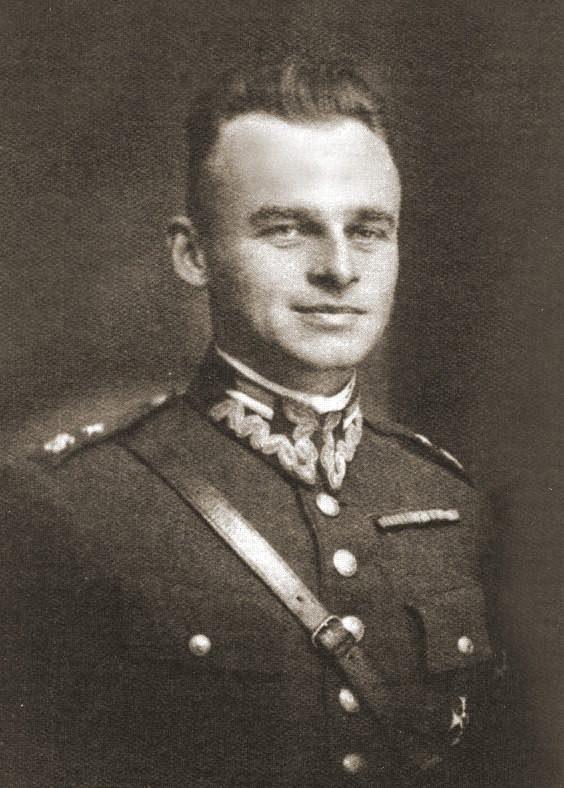 File:Witold Pilecki ppor.jpg