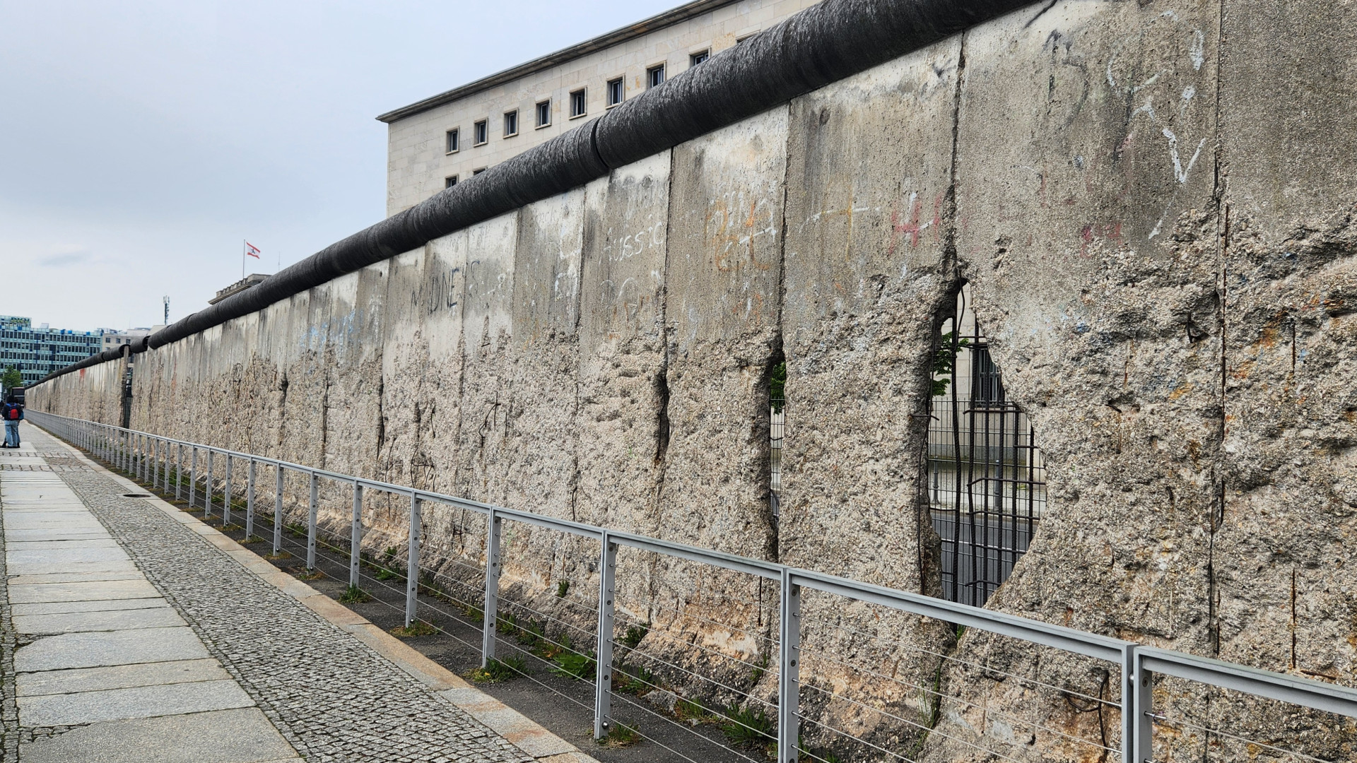 File:Berlin Wall section April 2024.jpg