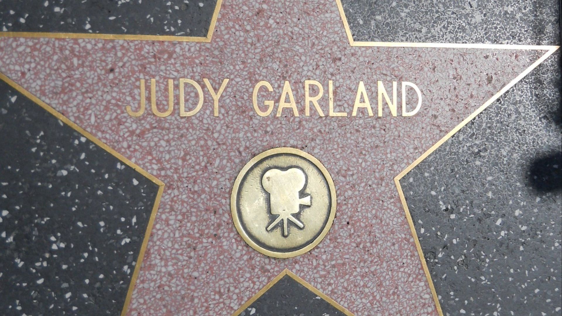 File:Judy Garland star HWF.JPG