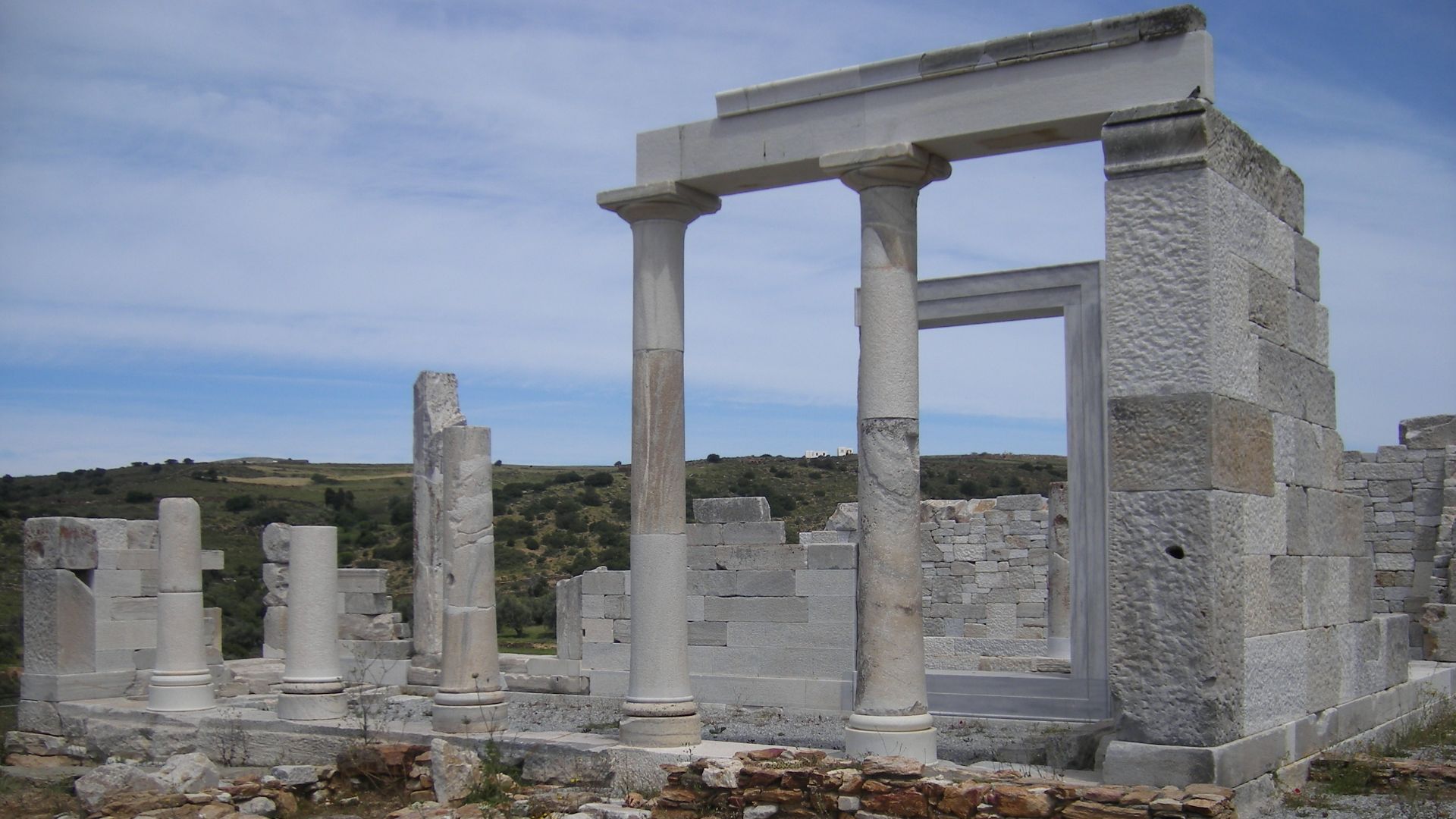 File:Temple Demeter Naxos 1.JPG