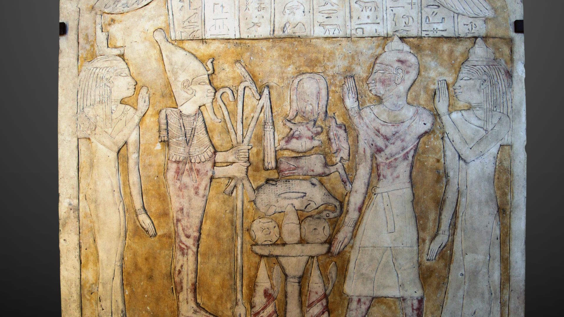 File:Khonsouirdis and wife worshiping Osiris and Isis-C 110-IMG 2382-gradient.jpg