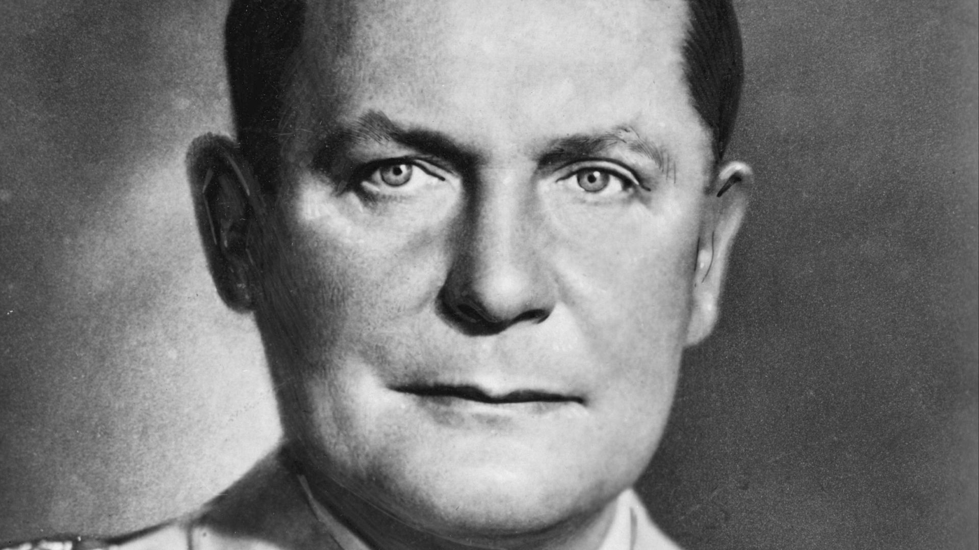 File:Hermann Göring - Röhr.jpg