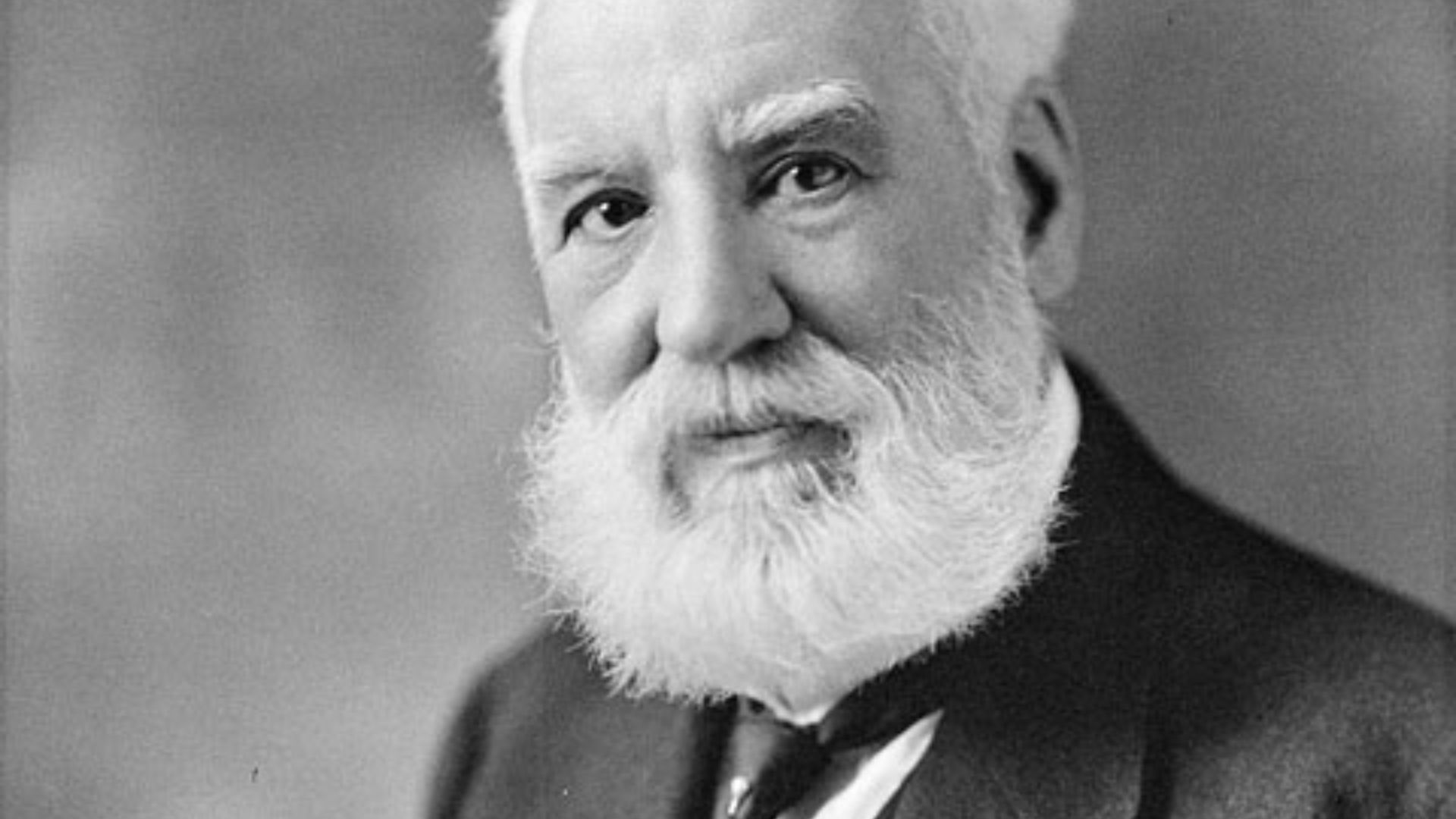 File:Alexander Graham Bell.jpg