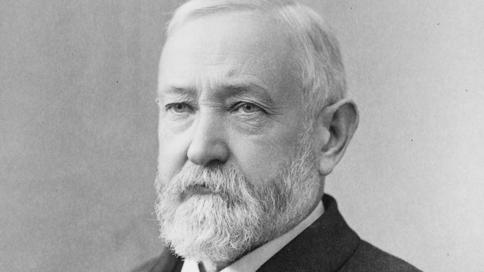 File:Benjamin Harrison, head and shoulders bw photo, 1896.jpg