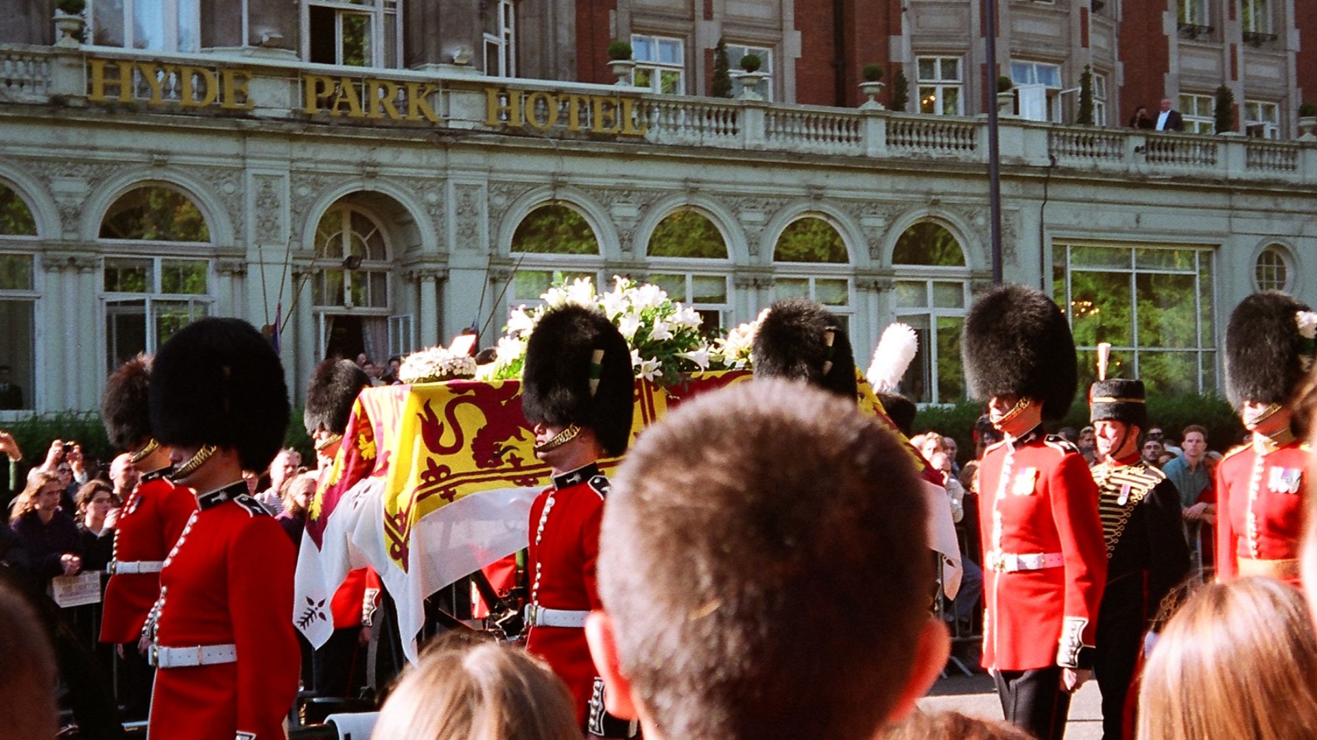 File:Diana's funeral.jpg