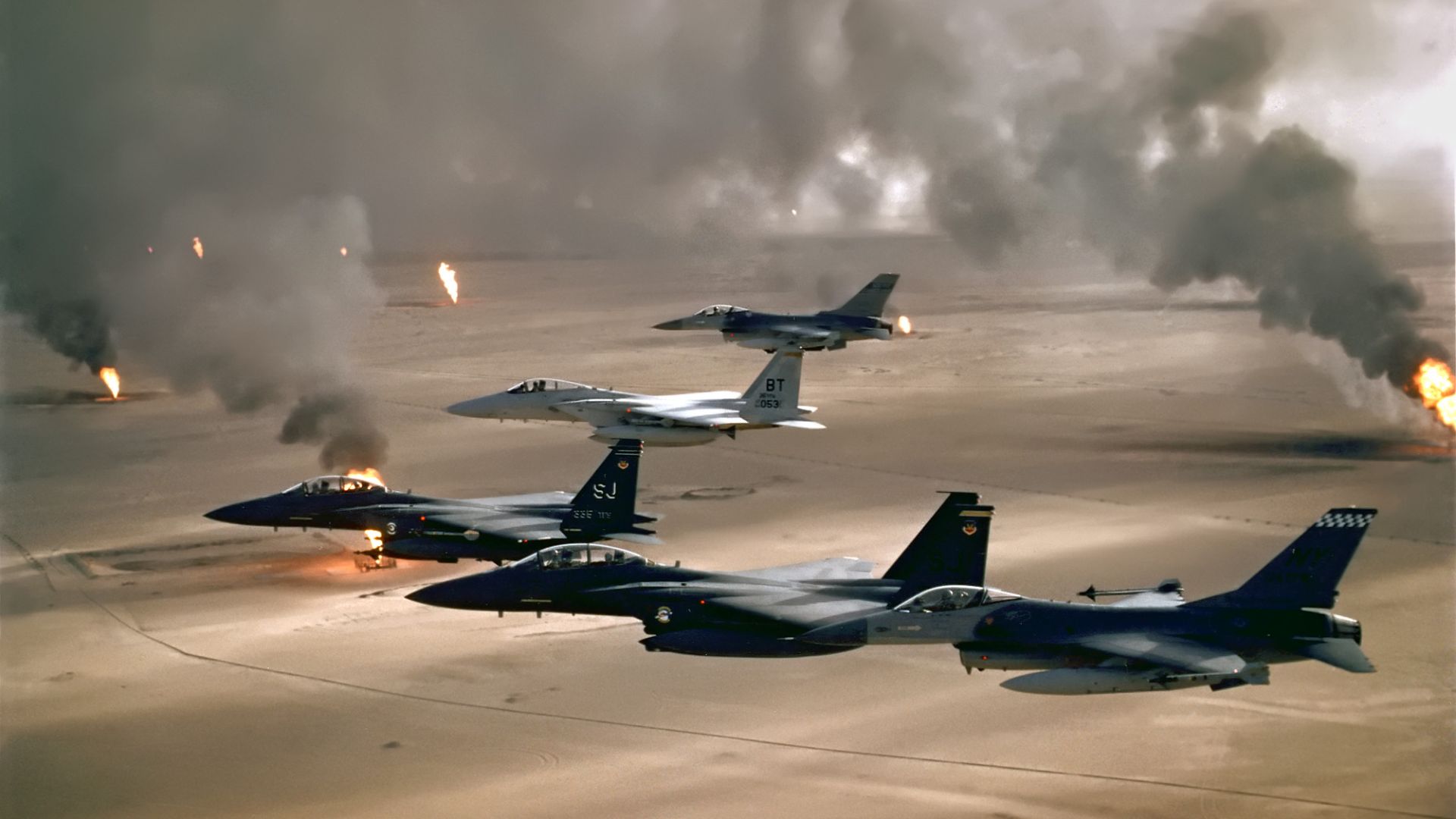 File:USAF F-16A F-15C F-15E Desert Storm edit2.jpg