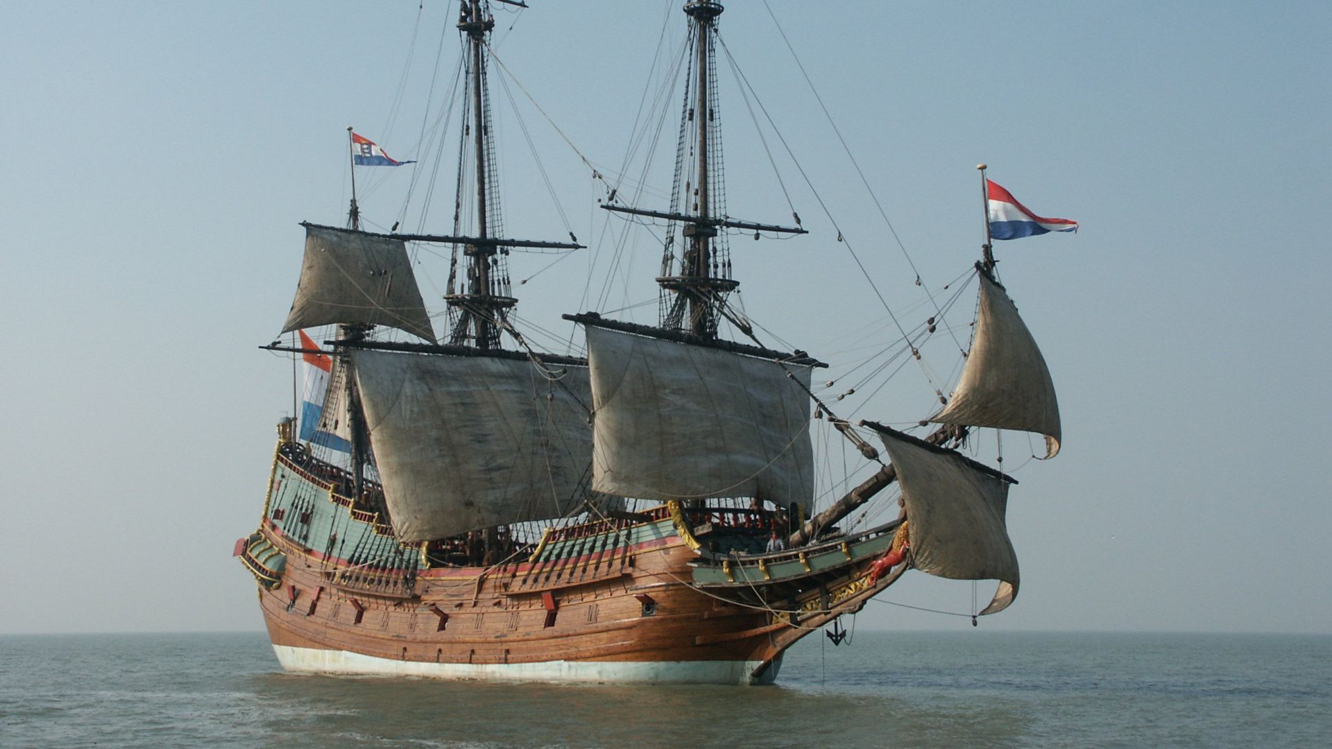 File:De BATAVIA voor de film onderweg als de NIEUW HOORN (02).jpg