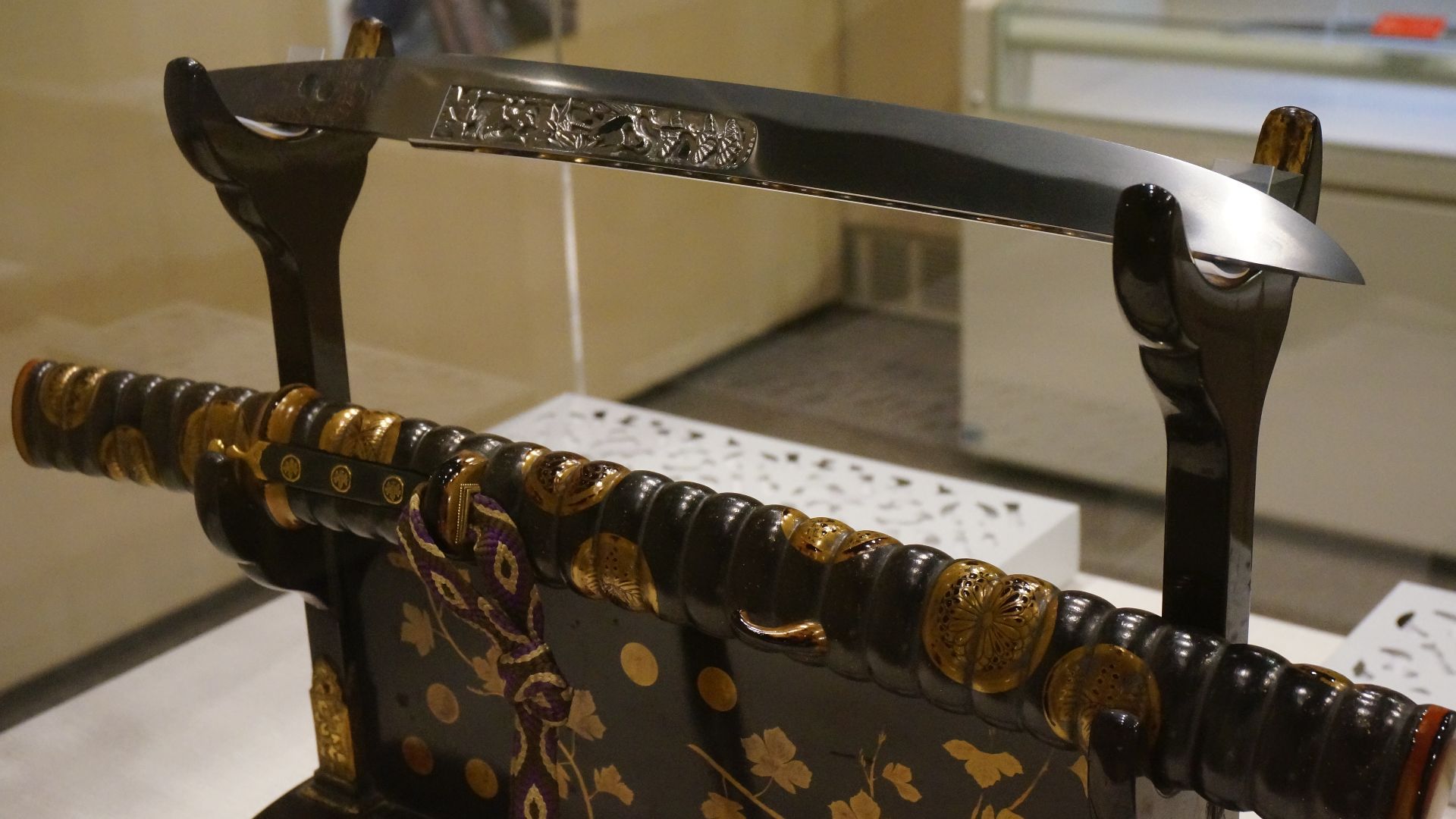 File:Tanto Hōraisan Kotetsu.jpg