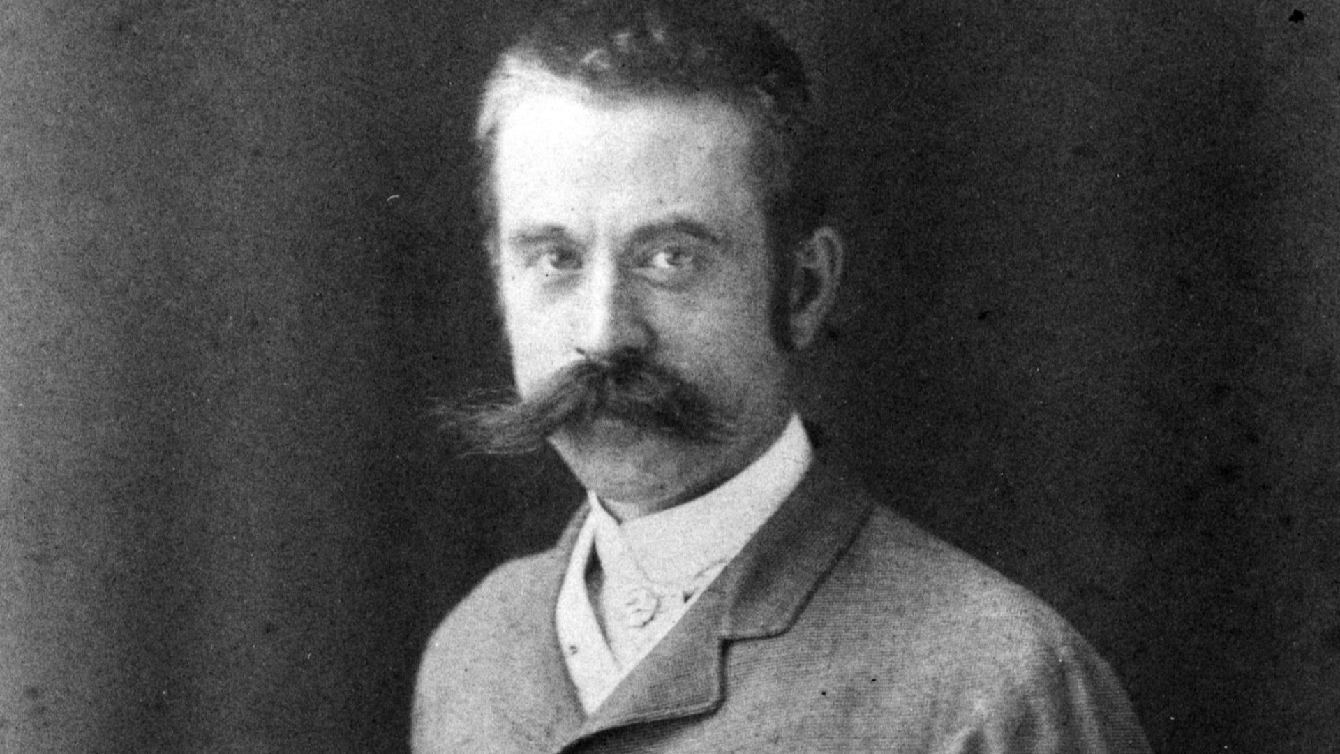 File:Stanford White in 1895.jpg