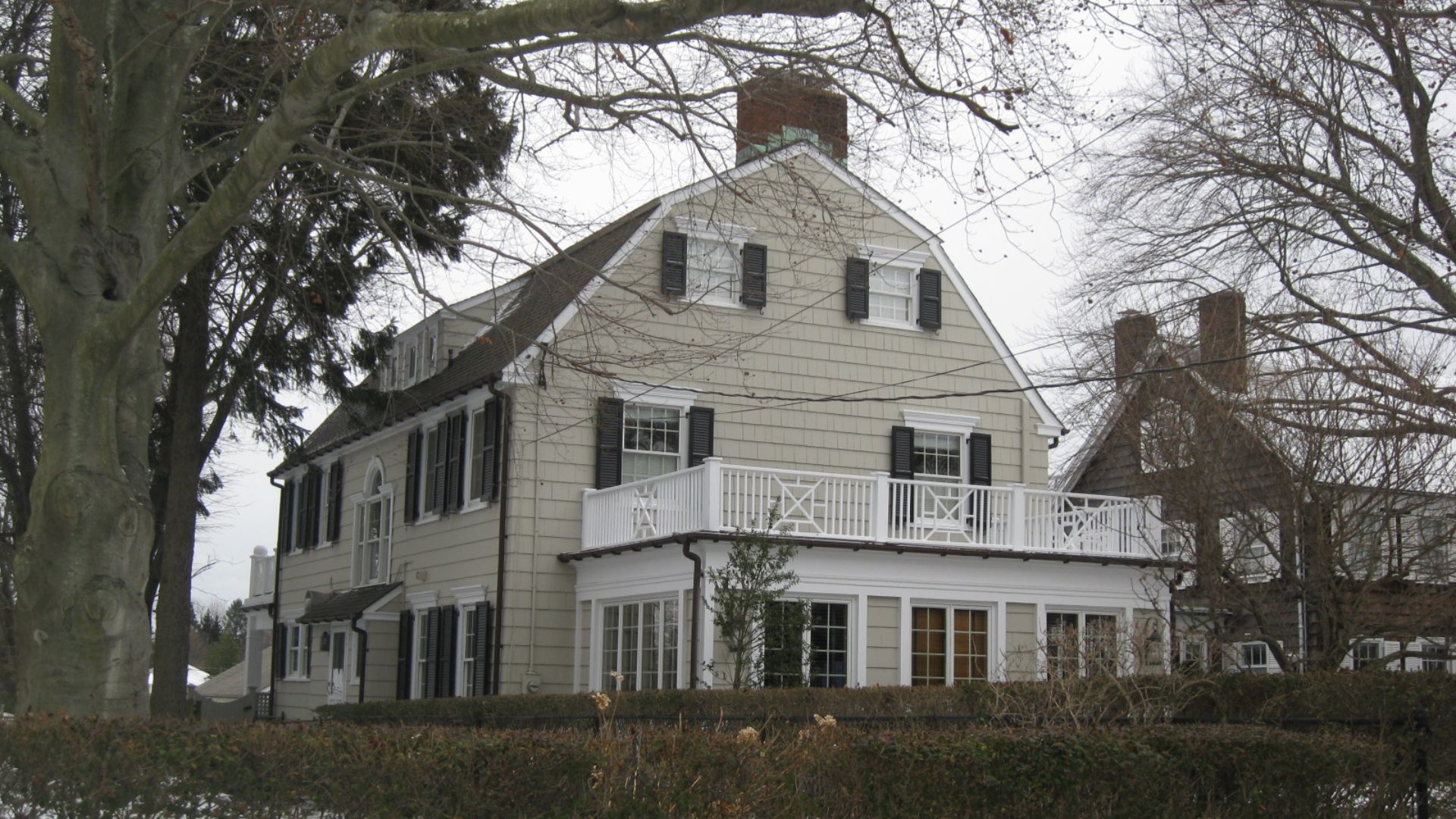 File:112 Ocean Ave house February 2010.jpg