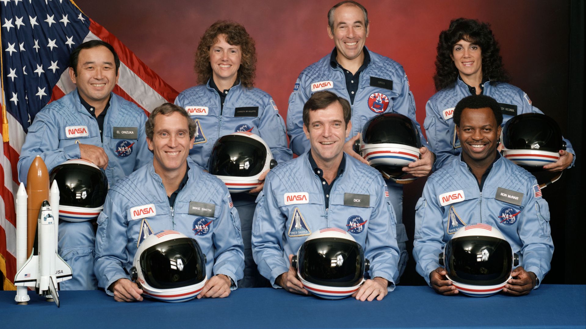 File:Challenger flight 51-l crew.jpg