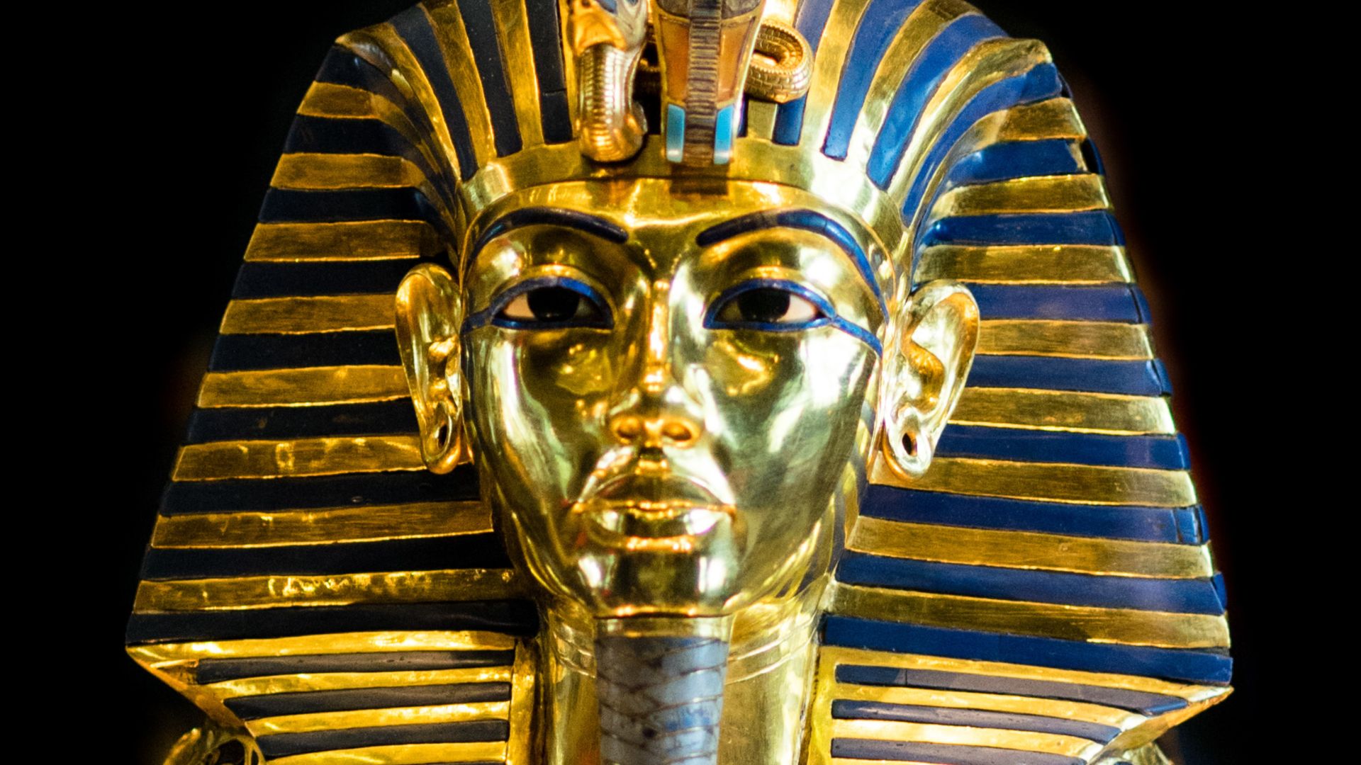 File:King Tut Burial Mask.jpg