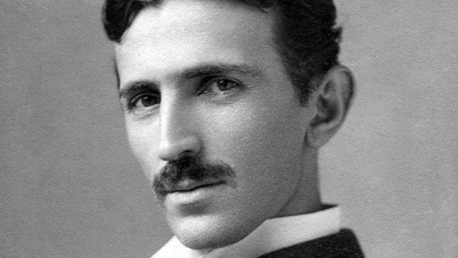 File:Tesla circa 1890.jpeg
