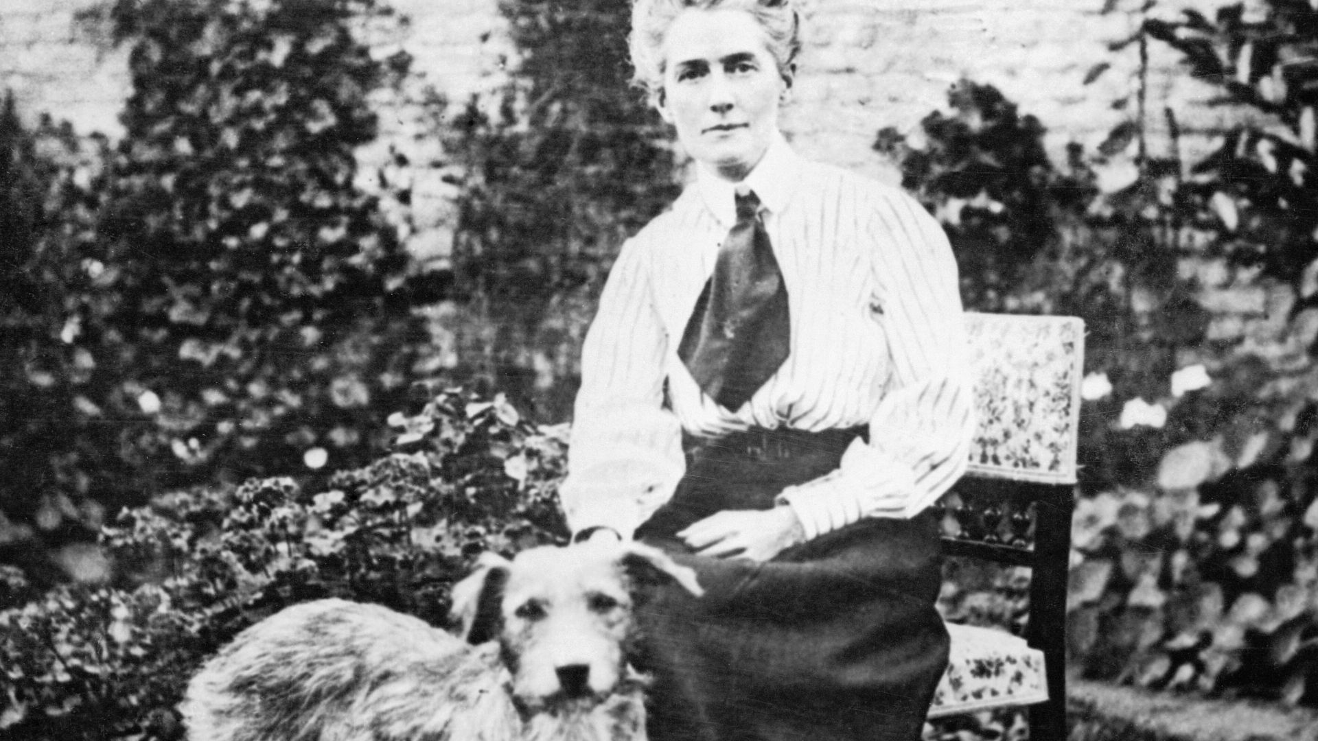 File:Nurse Edith Cavell 1865-1915 Q32930.jpg