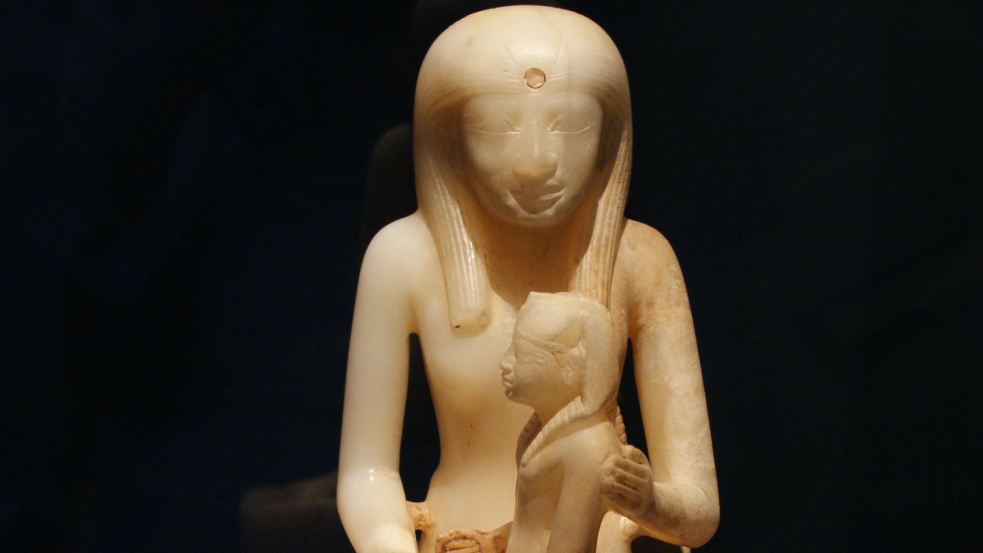 File:WLA brooklynmuseum Statuette of Queen Ankhnes-meryre II and Pepy II.jpg