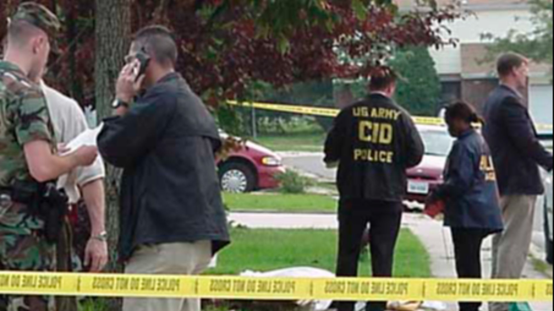 File:US Army CID agents at crime scene.jpg