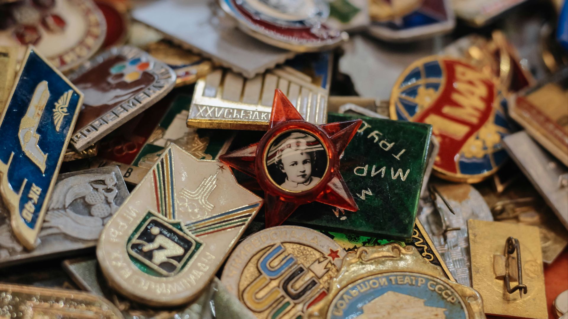 assorted-color brooches