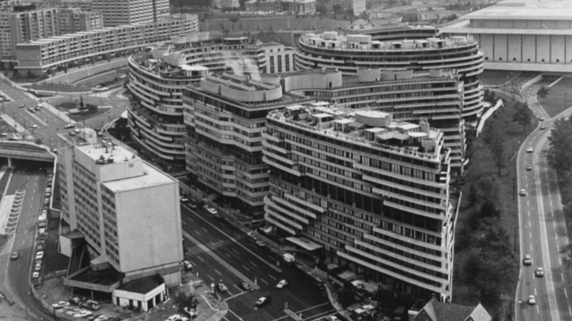 File:Watergate complex (cropped).jpg
