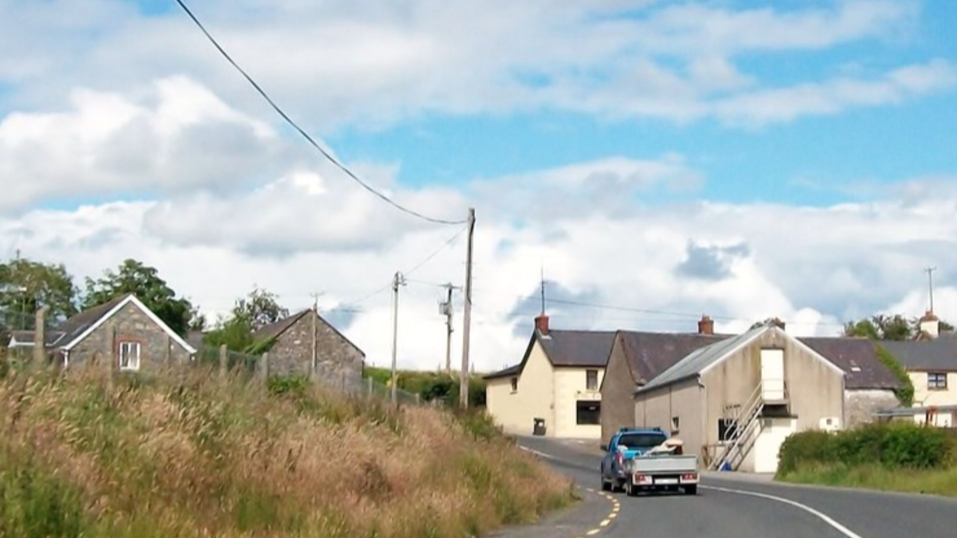 File:Entering the village of Shantonagh, Co Monaghan, on the R181 - geograph.org.uk - 2661433.jpg