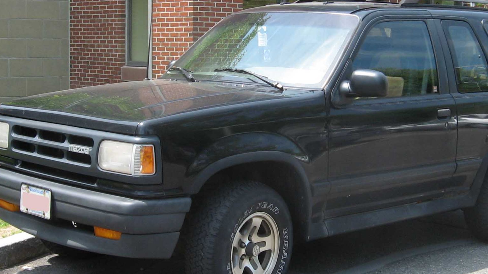 File:Mazda-Navajo.jpg