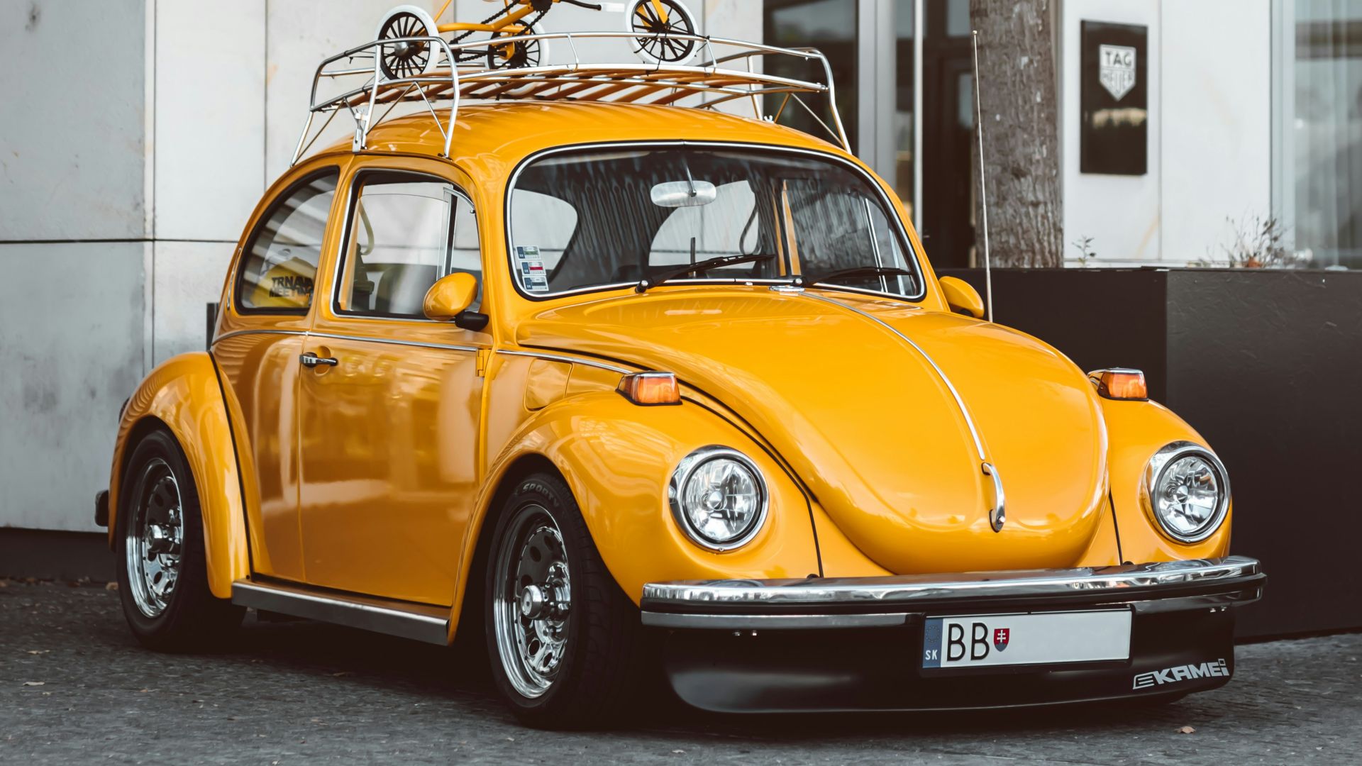 yellow Volkswagen coupe