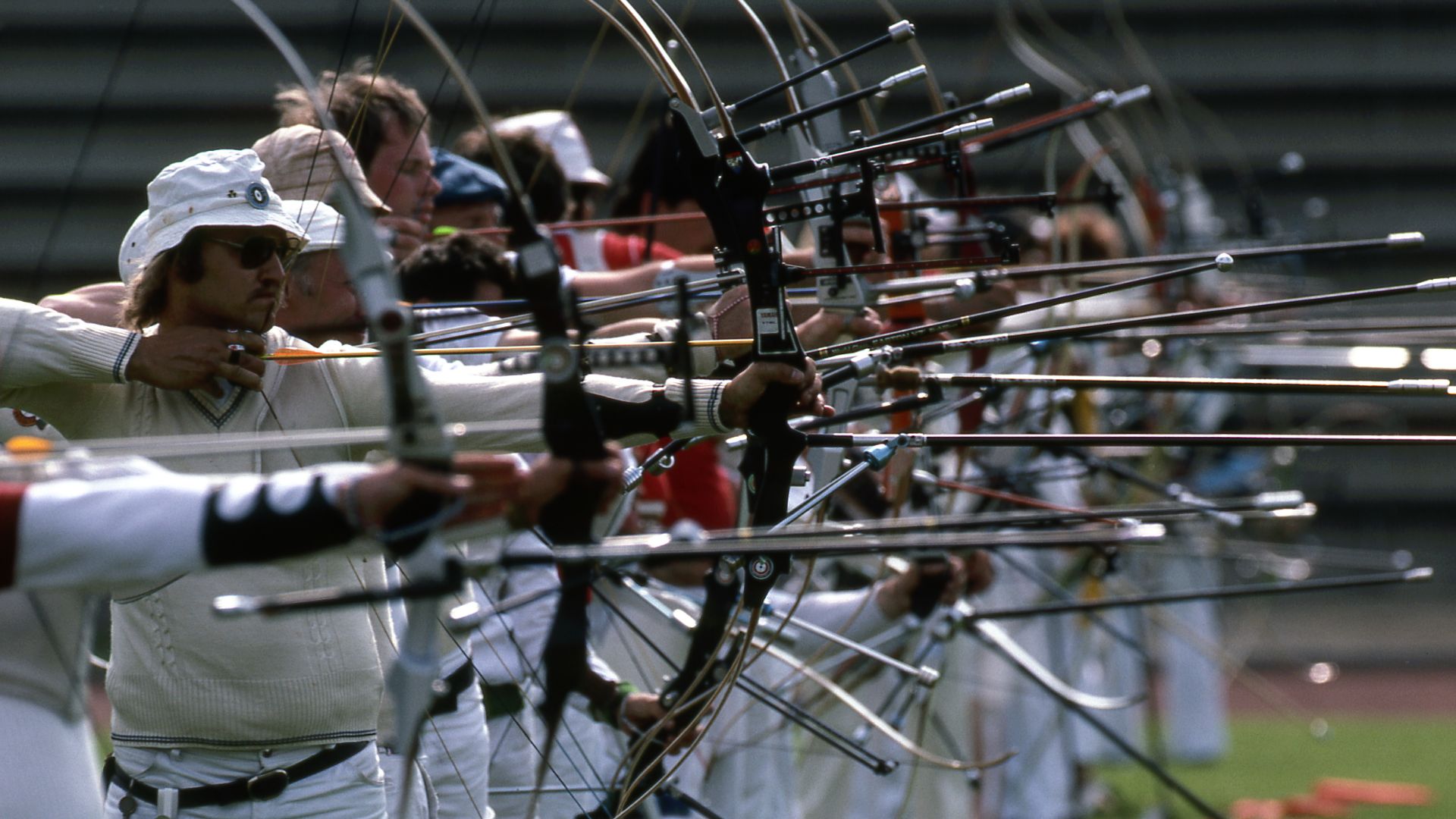 File:Image-ArcheryGermanyEarly1980s-OriginalScan.jpg