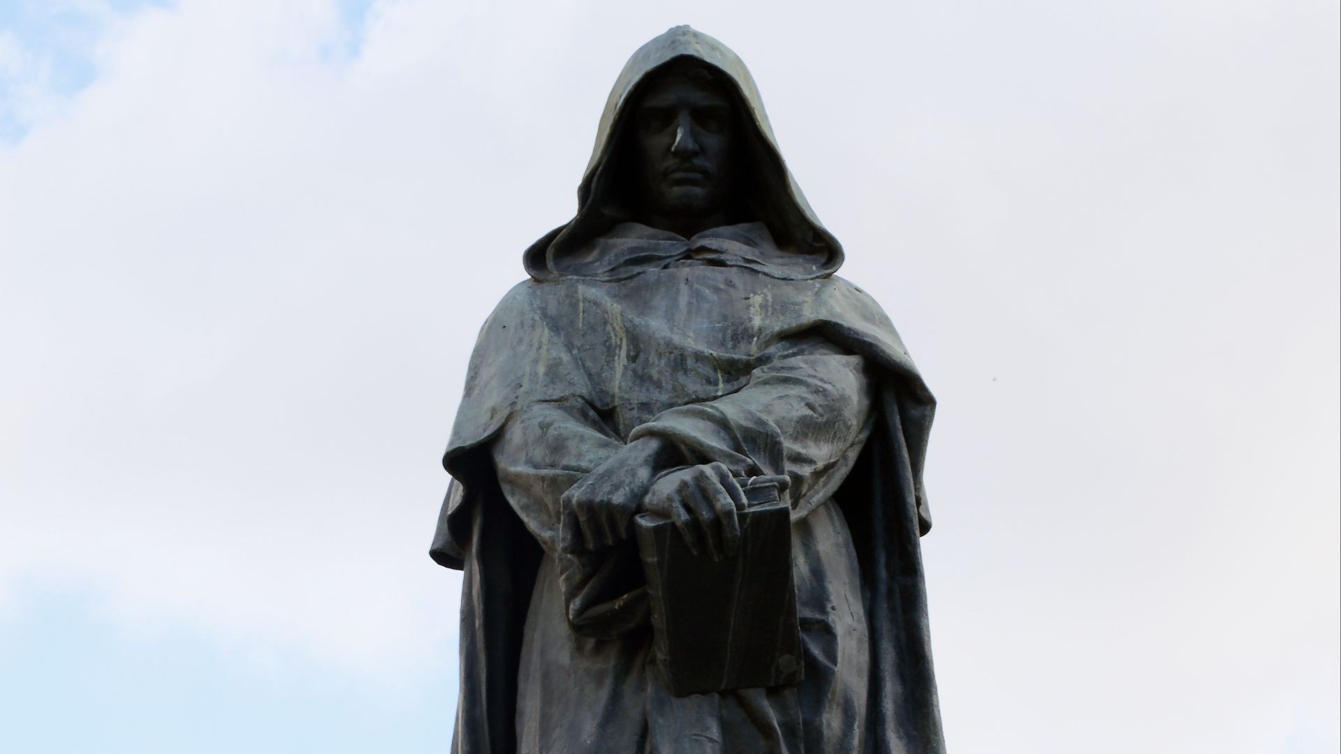 File:Bronze statue of Giordano Bruno by Ettore Ferrari , Campo de' Fiori, Roma.jpg