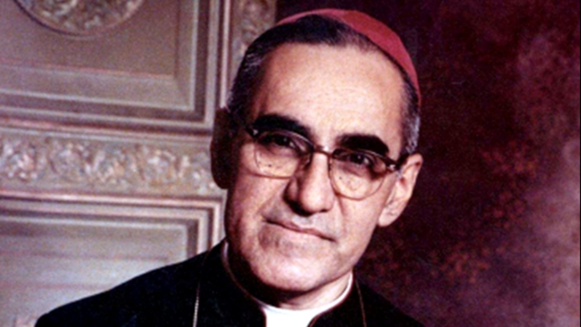 File:Monseñor Romero (colour).jpg