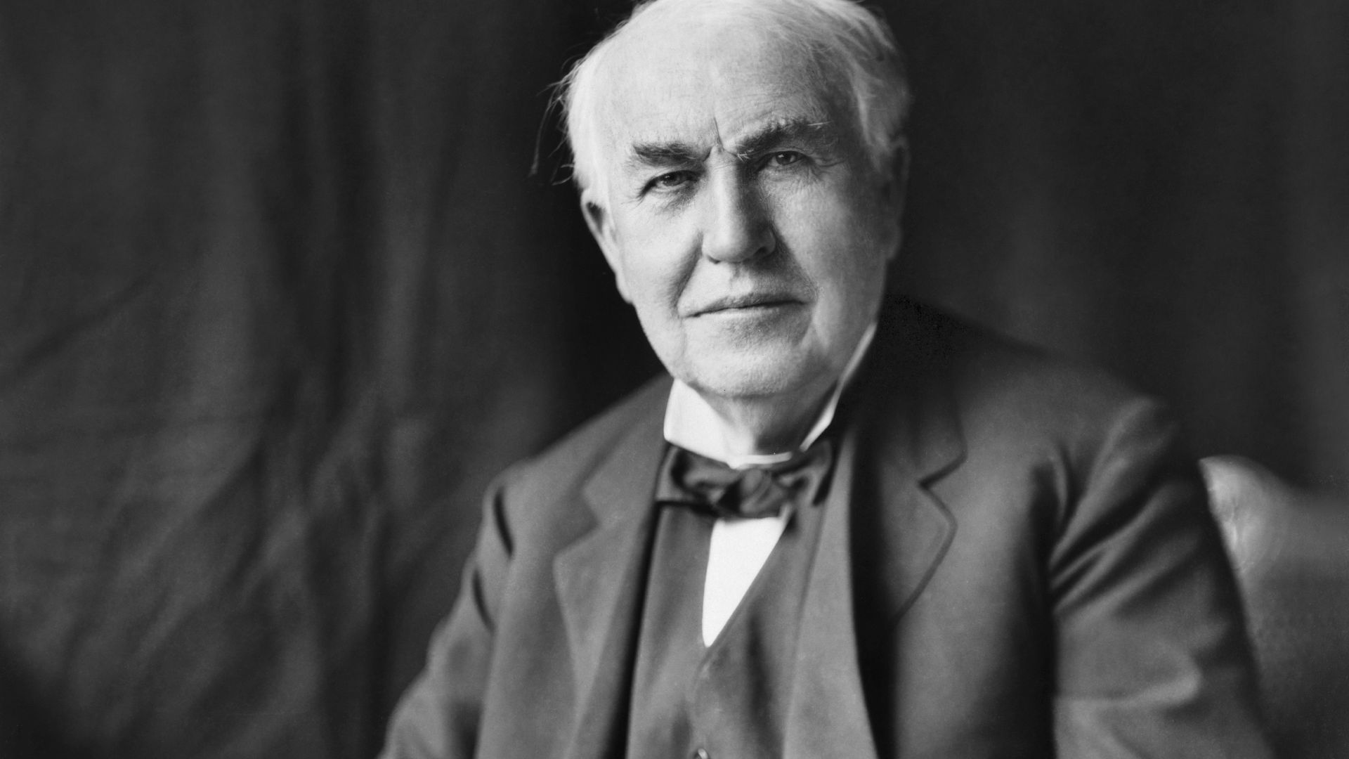 File:Thomas Edison2.jpg