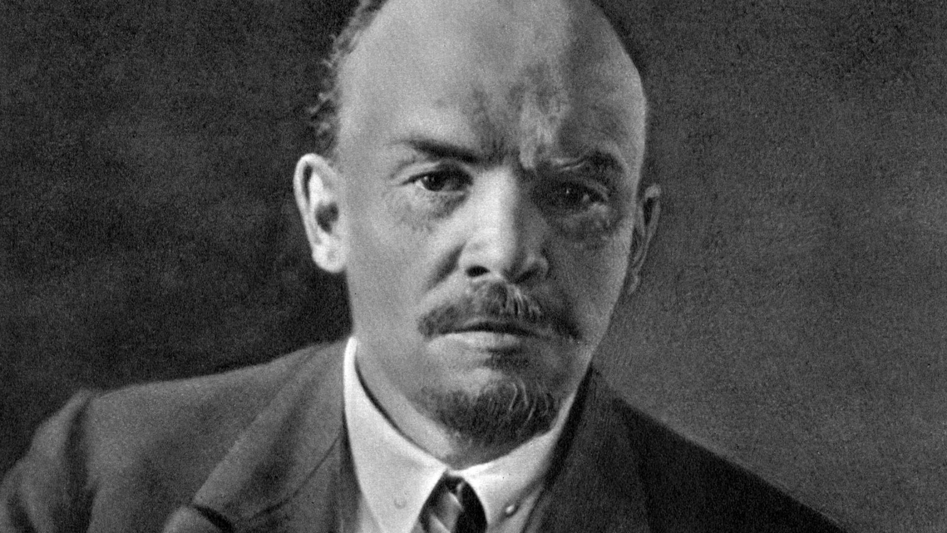 File:Lenin 1920.jpg