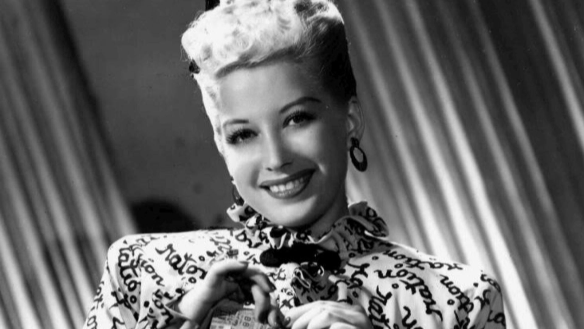 File:Helen Forrest 1945.JPG