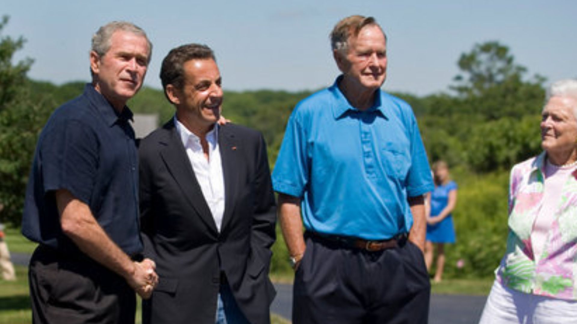 File:Sarkozy with both bush presidents.jpg