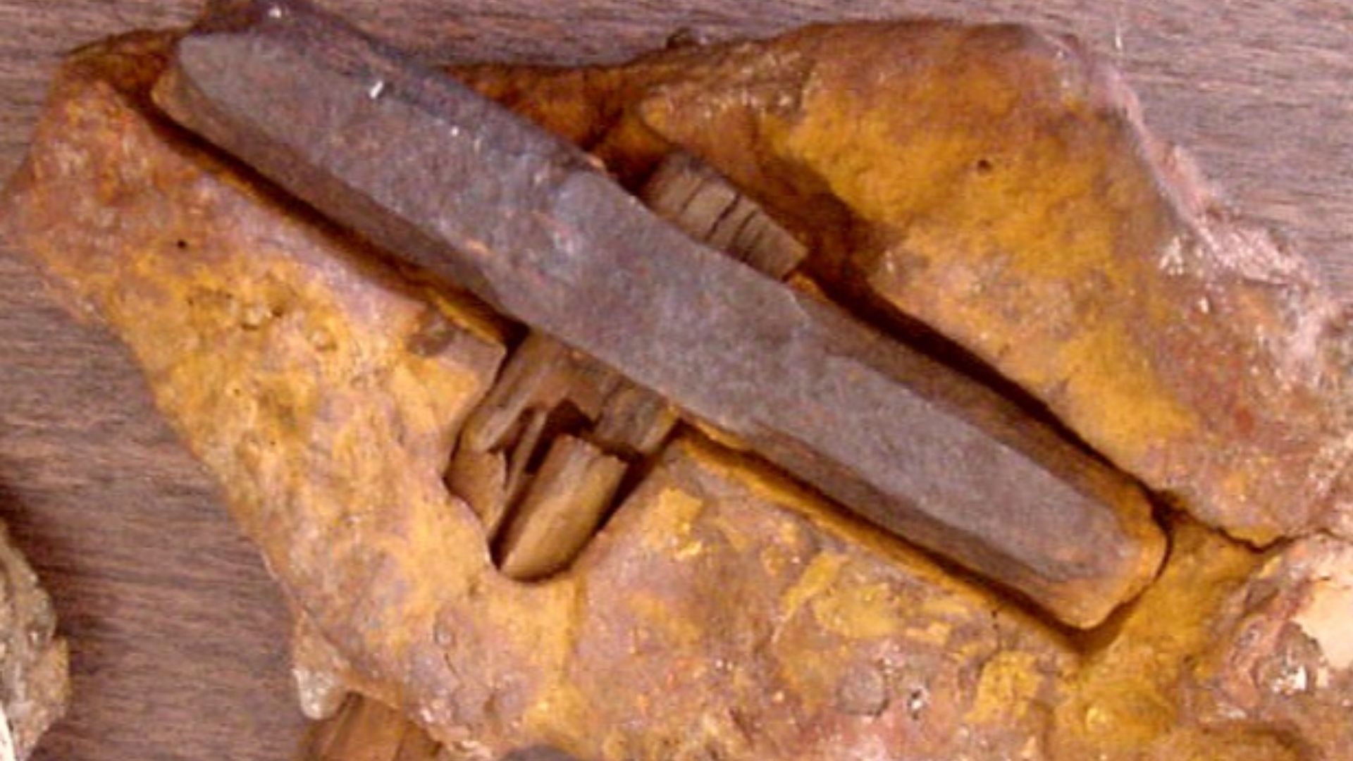 File:London hammer artifact.jpg