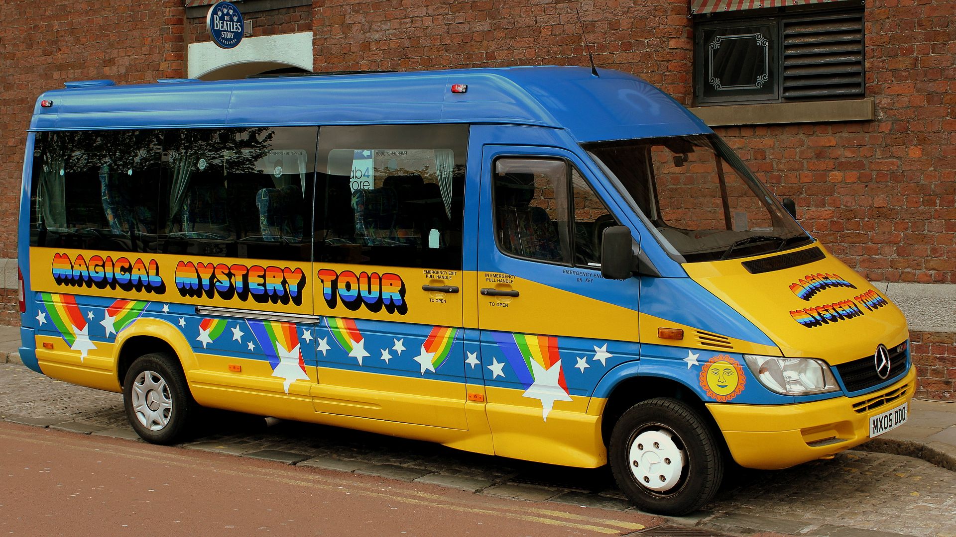 File:BEATLES MAGICAL MYSTERY TOUR MERCEDES 413CDI MINIBUS AT THE BEATLES STORY ALBERT DOCK LIVERPOOL MAY 2014 (13942877067).jpg