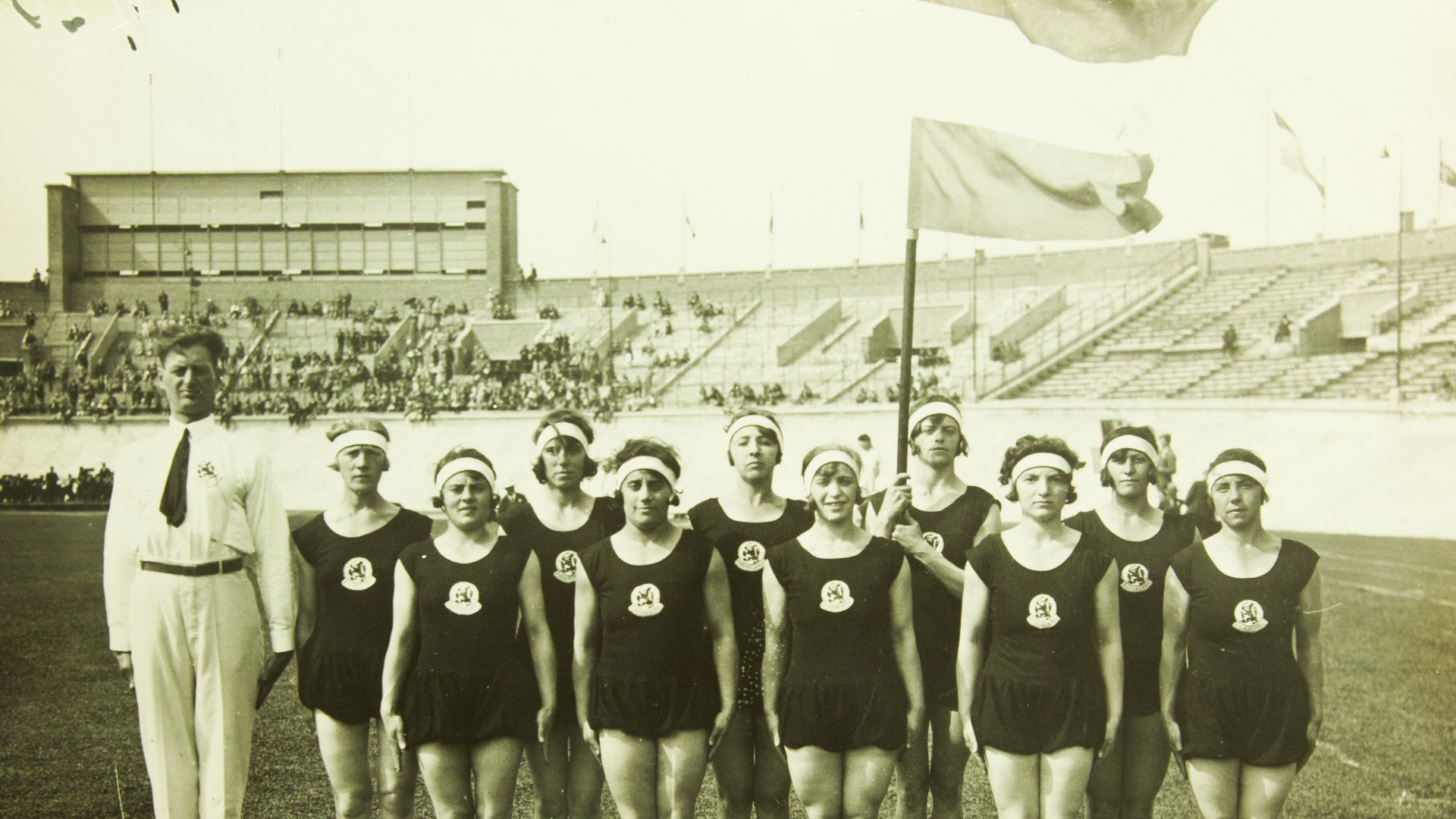 File:Gymnastics at the 1928 Summer Olympics, Dutch women team.jpg