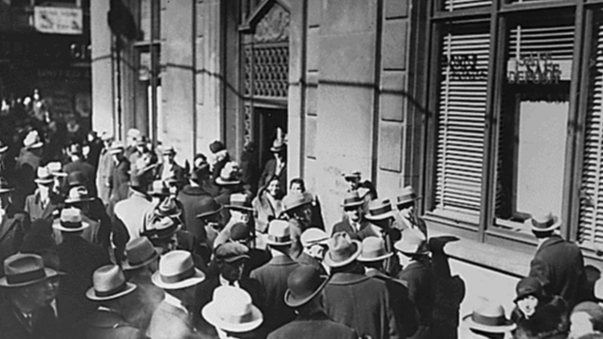 File:Bank Run in Michigan, USA, February 1933.jpg