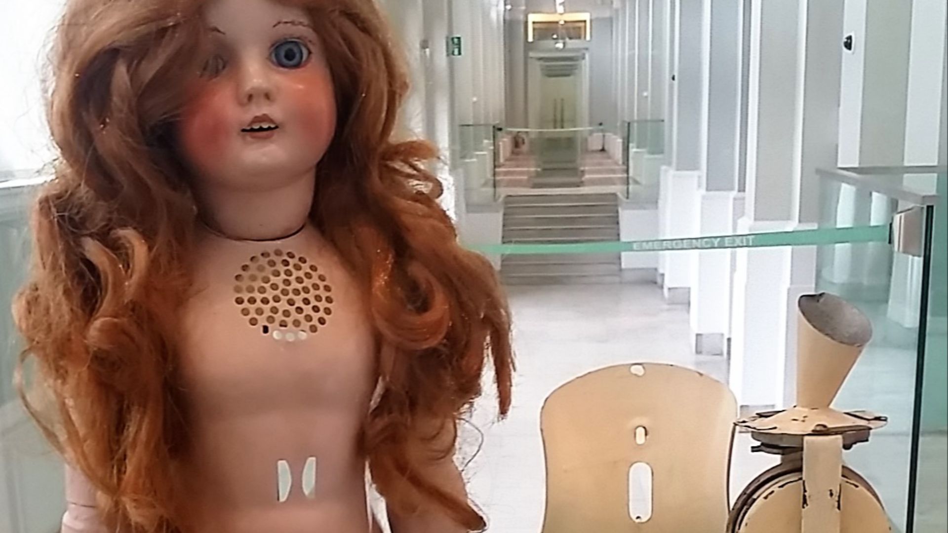 File:Edison Phonograph Doll 01.jpg
