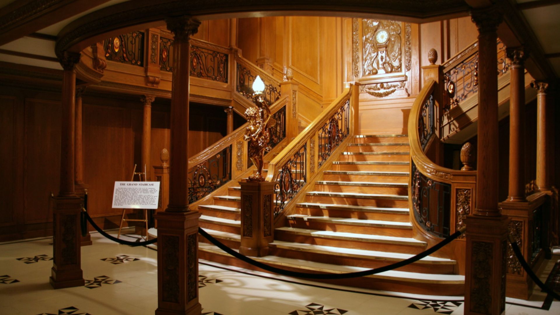 File:The Grand Staircase.jpg