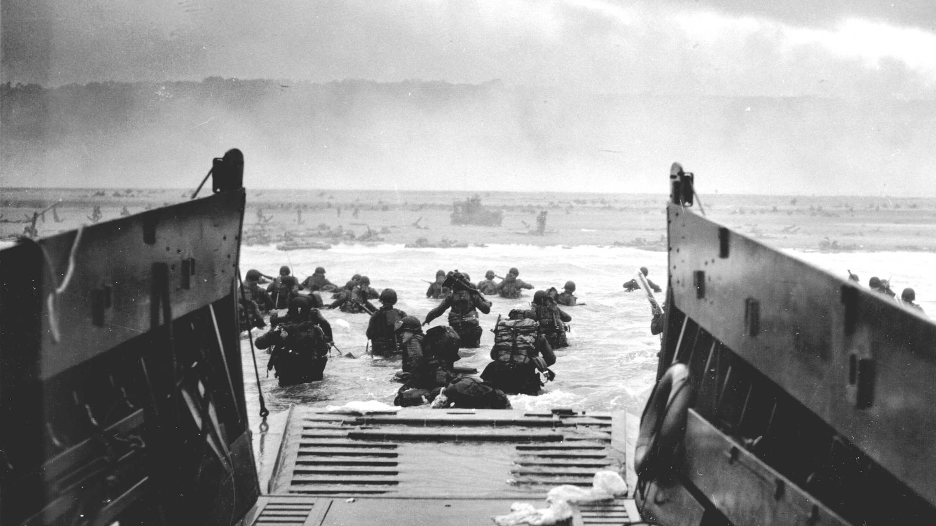 File:1944 NormandyLST.jpg