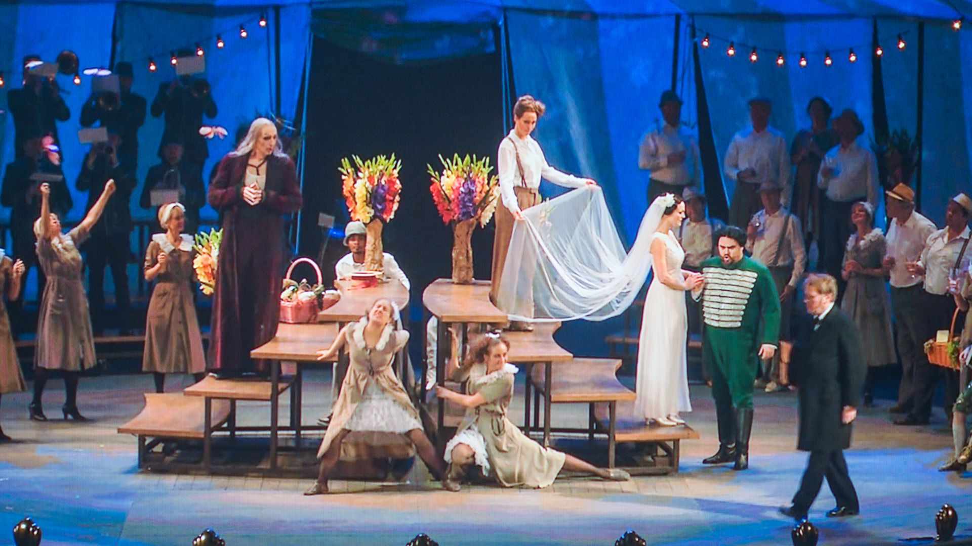 File:L'elisir d'amore 10 2013.jpg