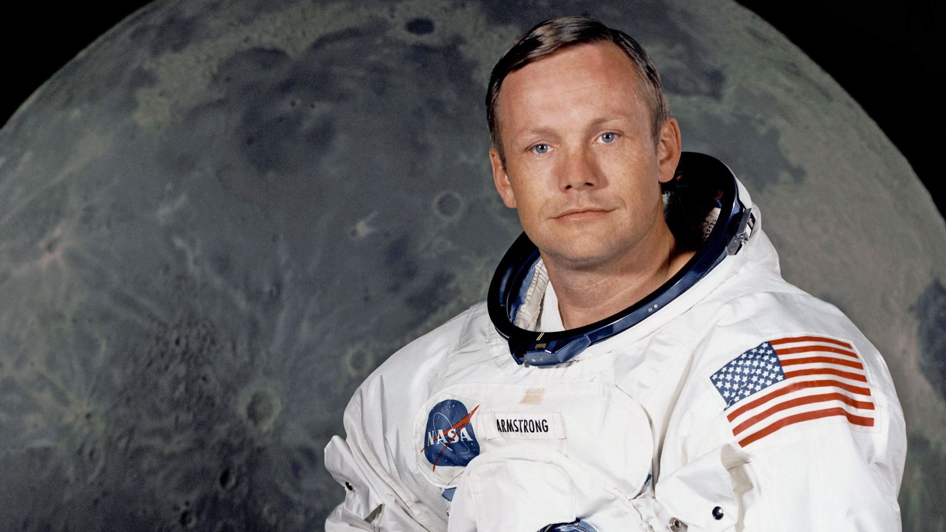 File:Neil Armstrong pose.jpg