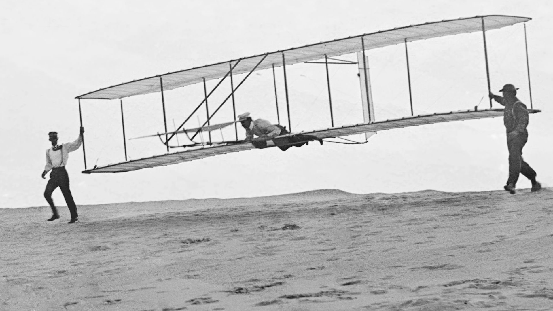 File:1902 Wright Brothers' Glider Tests - GPN-2002-000125.jpg