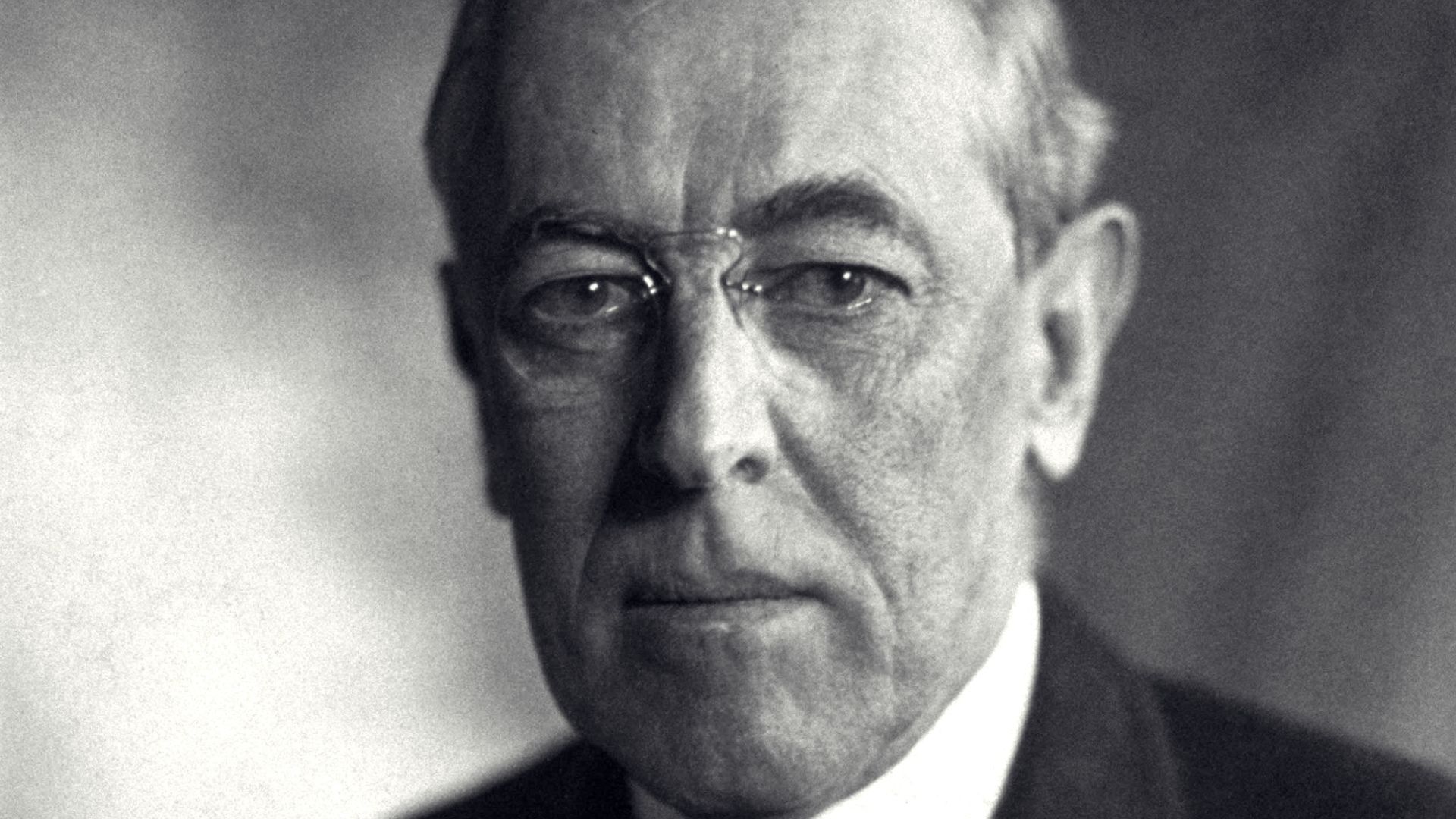 File:Thomas Woodrow Wilson, Harris & Ewing bw photo portrait, 1919.jpg