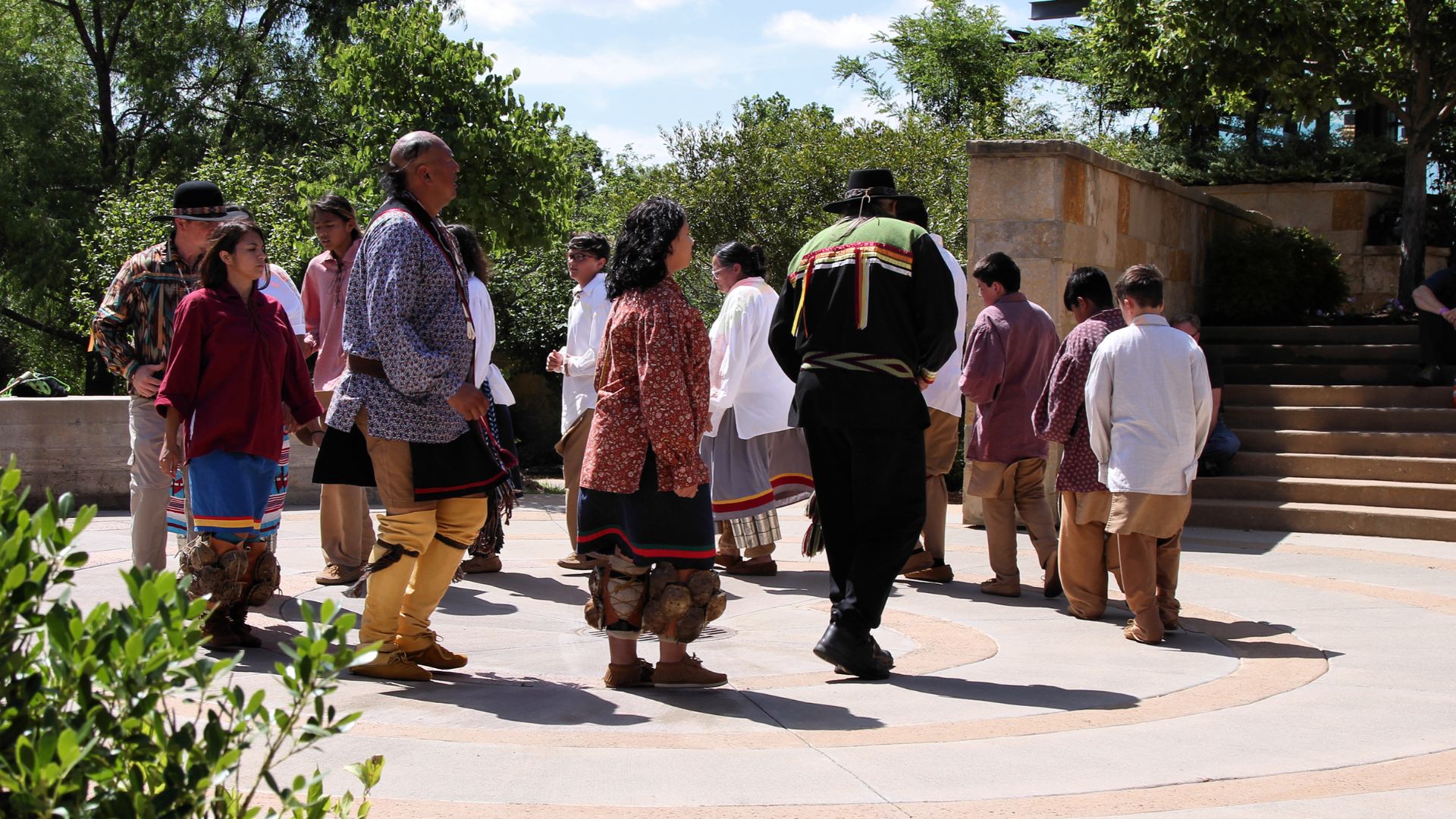 File:Chickasaw Stomp Dance Demonstration.jpg