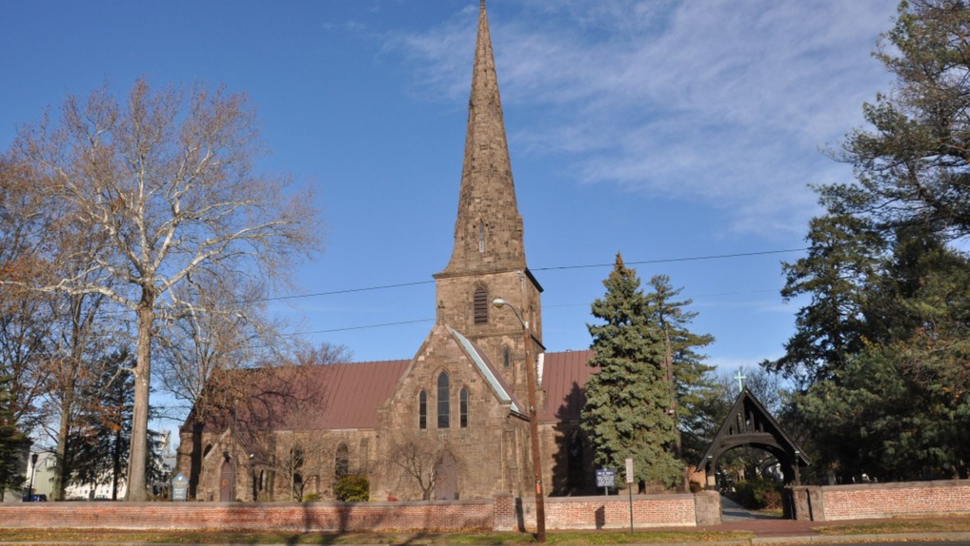 File:BurlingtonNJ NewStMarysChurch 02.jpg